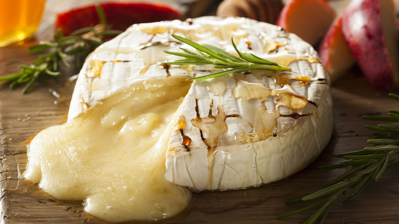 Baked Camembert with Crudites